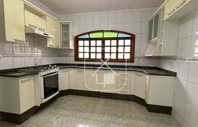 Imagem 9: Sobrado com 3 dormitórios para alugar, 214 m² por R$ 5.040,73/mês - Itapema - Guararema/SP