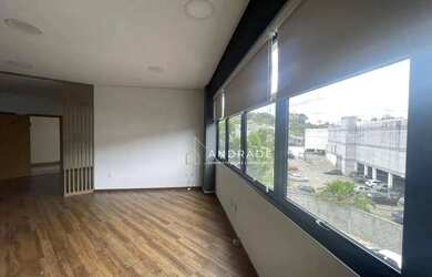 Imagem: O depósito possui 1 Vaga na garagem, 40m² de Área e está