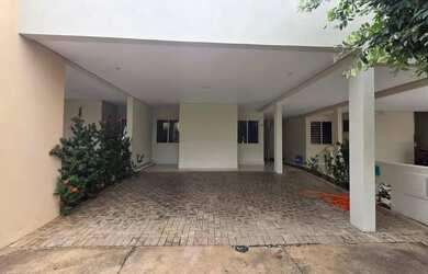 Imagem: A casa em condomínio possui 3 Dormitórios, 2 Banheiros, 2