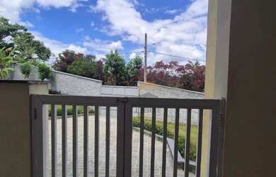 Imagem: A casa em condomínio possui 4 Dormitórios, 4 Banheiros, 5