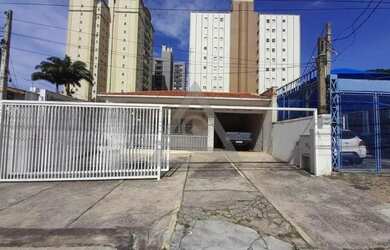 Imagem: O depósito possui 4 Vagas na garagem, 257m² de Área e está