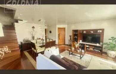 Imagem: O apartamento possui 1 Dormitório, 5 Banheiros, 3 Vagas na