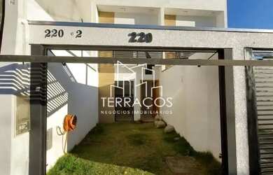 Imagem: A casa possui 2 Dormitórios, 1 Banheiro, 1 Vaga na garagem