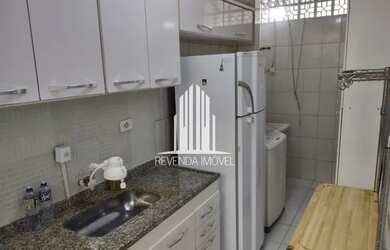 Imagem: O apartamento à venda possui 1 Dormitório, 1 Banheiro e 43m²