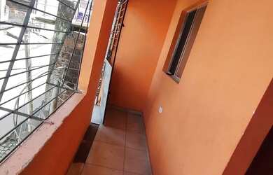 Imagem: A casa possui 2 Dormitórios, 1 Banheiro e está localizado