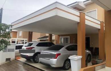 Imagem: A casa em condomínio possui 3 Dormitórios, 2 Banheiros, 2