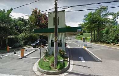 Imagem: A casa possui 5 Dormitórios, 5 Banheiros, 4 Vagas na garagem