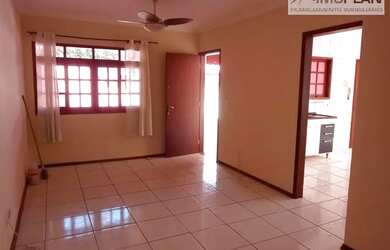 Imagem: A casa possui 3 Dormitórios, 3 Banheiros, 2 Vagas na garagem