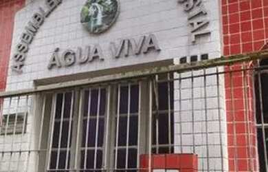 Imagem: A casa possui 2 Dormitórios, 1 Banheiro e está localizado