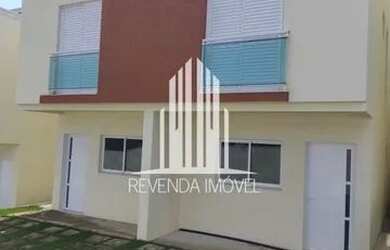 Imagem: A casa em condomínio possui 2 Dormitórios, 1 Banheiro, 2 Vagas