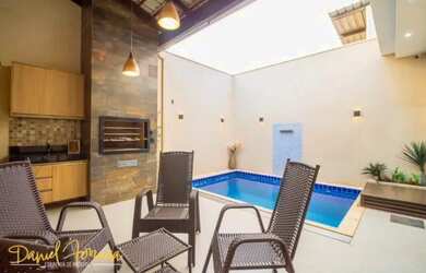 Imagem: A casa em condomínio possui 3 Dormitórios, 5 Banheiros, 2