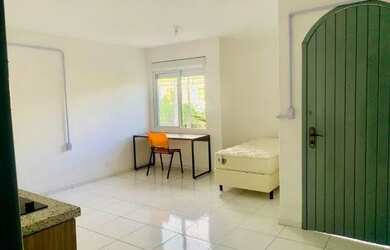 Imagem: A kitnet possui 1 Dormitório, 1 Banheiro, 20m² de Área, Imóvel