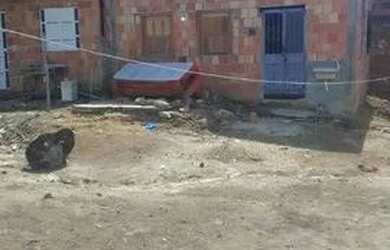 Imagem 2: Casa. 1 Banheiroe2 Dormitórios