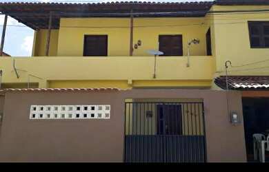 Imagem: A casa possui 1 Dormitório, 1 Banheiro, 1 Vaga na garagem