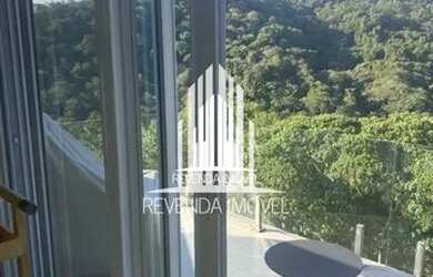 Imagem: A casa em condomínio possui 5 Dormitórios, 5 Banheiros, 4