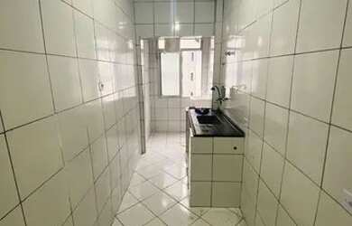 Imagem 3: Apartamento de 1 Dormitório no Boqueirão Próximo ao Beatrix, Apenas 300 Metros da Praia