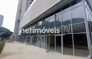 Imagem: O depósito possui 3 Vagas na garagem e 106m² de Área e está