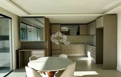 Imagem 2: Apartamento com 3 suítes e 3 vagas de garagem na Meia Praia