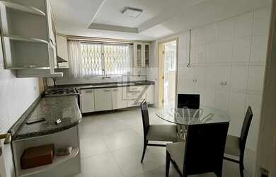 Imagem 16: Casa à venda em Curitiba, Pilarzinho, com 3 suítes, com 312.03 m²