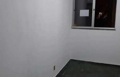 Imagem: O apartamento possui 2 Dormitórios e 1 Banheiro e está localizado