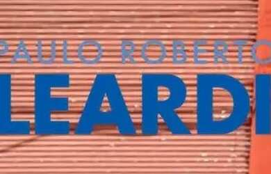 Imagem: O depósito para alugar possui 2 Vagas na garagem e 250m² de