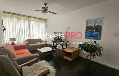 Imagem: A casa possui 3 Dormitórios, 3 Banheiros, 1 Vaga na garagem