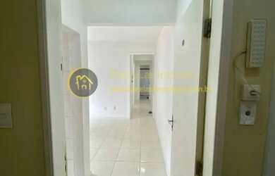 Imagem 9: Seu novo lar no coração de Barreiros São José/SC Melhor valor da região