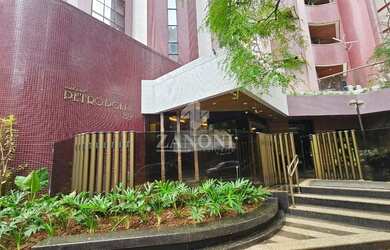 Imagem: O apartamento possui 3 Dormitórios, 4 Banheiros, 2 Vagas na