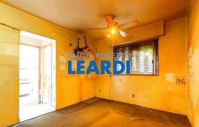 Imagem: O apartamento possui 1 Dormitório, 1 Banheiro, 27m² de Área