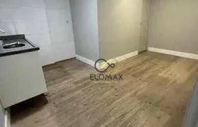 Imagem 4: Casa comercial para Locação com 750m², 15 salas e 3 banheiros na Água...