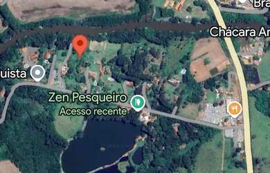 Imagem: O terreno possui 8000m² de Área e está localizado em Mãe