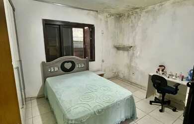 Imagem 9: Casa na Rua Marista, Partenon, com 11,00 de frente por 23,00 de frente...