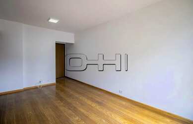 Imagem: O apartamento possui 2 Dormitórios, 1 Banheiro, 2 Vagas na