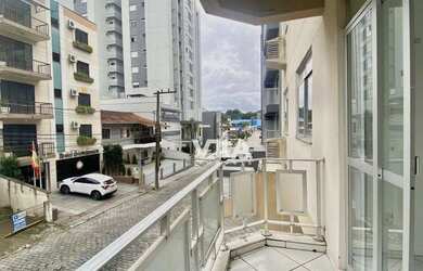 Imagem: O apartamento possui 3 Dormitórios, 2 Banheiros, 1 Vaga na