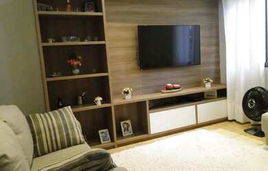 Imagem: A casa possui 3 Dormitórios, 5 Banheiros, 4 Vagas na garagem