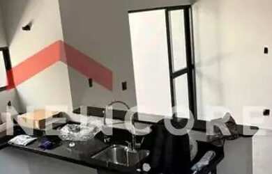 Imagem: A casa possui 2 Dormitórios, 2 Banheiros, 3 Vagas na garagem