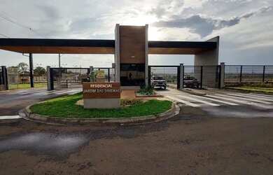 Imagem: O terreno possui 250m² de Área e está localizado em Jardim