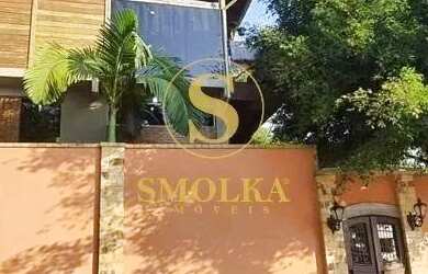 Imagem: A casa possui 3 Dormitórios, 3 Banheiros, 1 Vaga na garagem