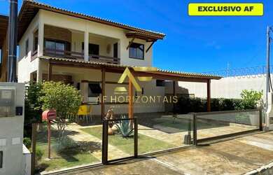 Imagem: A casa em condomínio possui 4 Dormitórios, 3 Banheiros, 3