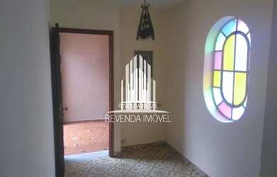 Imagem: A casa possui 3 Dormitórios, 1 Banheiro, 5 Vagas na garagem