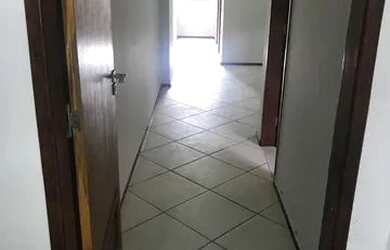 Imagem: O apartamento possui 2 Dormitórios, 1 Banheiro e está localizado