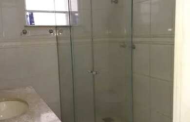 Imagem: A casa possui 5 Dormitórios, 2 Banheiros, 370m² de Área e