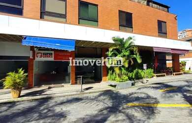 Imagem: O depósito possui 1 Vaga na garagem, 90m² de Área e está