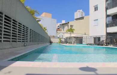 Imagem: O apartamento possui 3 Dormitórios, 1 Banheiro, 2 Vagas na