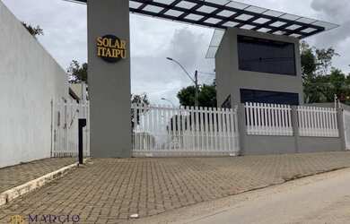 Imagem: A casa em condomínio possui 3 Dormitórios, 3 Banheiros, 3