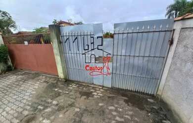 Imagem: A casa possui 2 Dormitórios, 1 Banheiro, 3 Vagas na garagem