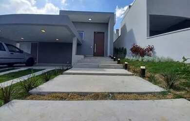 Imagem: A casa em condomínio possui 3 Dormitórios, 4 Banheiros, 3