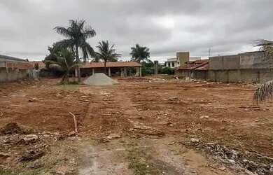 Imagem: A casa em condomínio possui 1 Dormitório, 1 Banheiro, 600m²