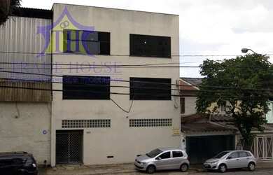 Imagem: O depósito possui 5 Vagas na garagem, 1.411m² de Área e