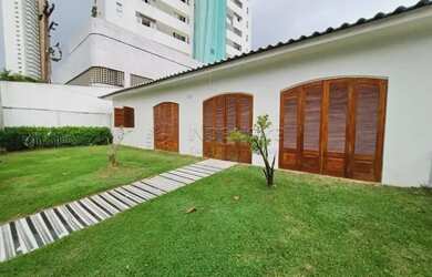 Imagem: A casa possui 1 Dormitório, 1 Banheiro, 150m² de Área e